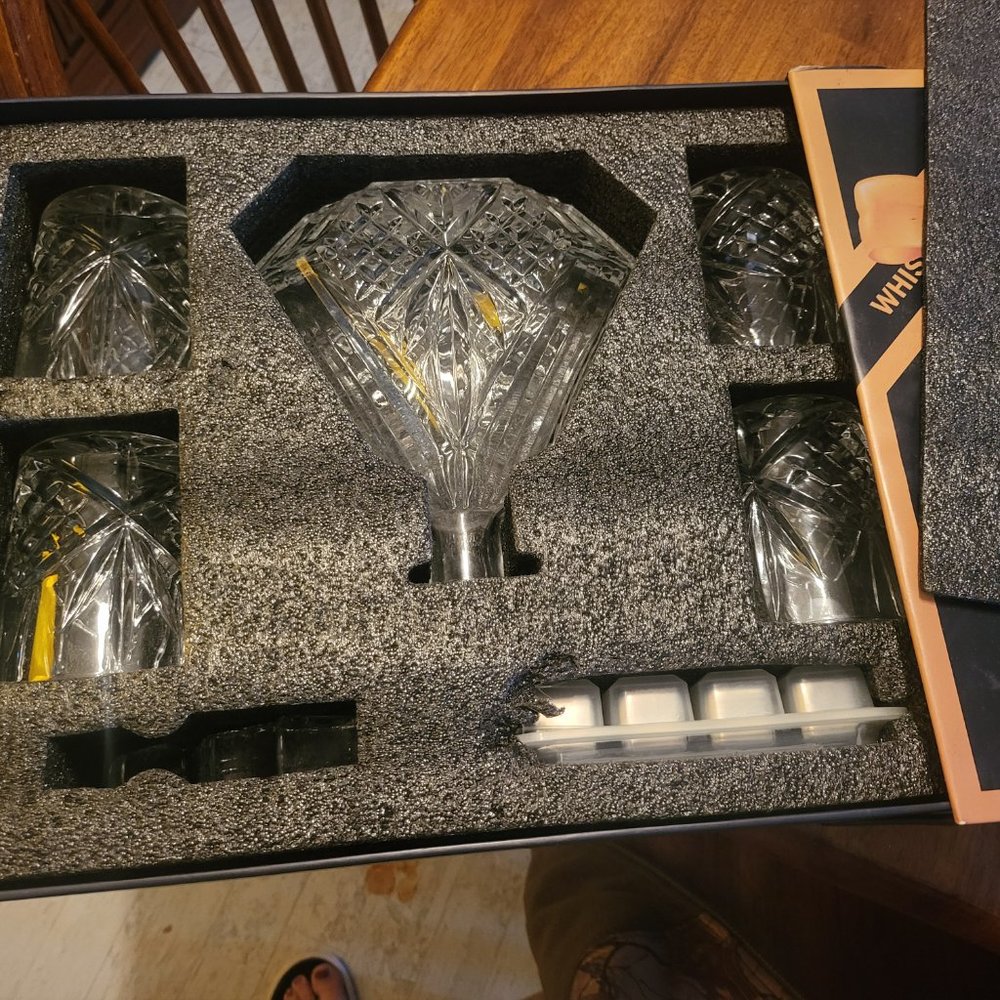 Sweejar Decanter Set - Picture 2 of 2
